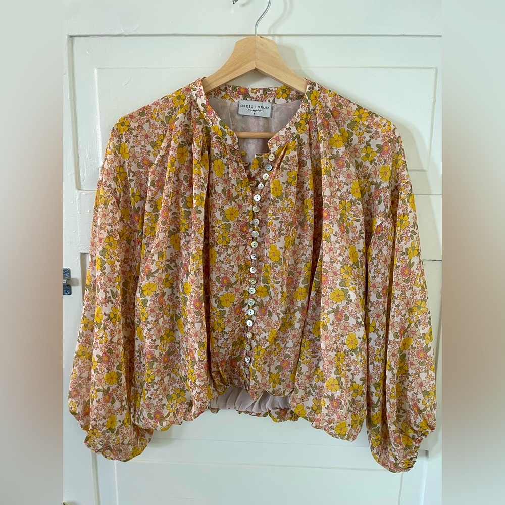 Florian blouse slightly cropped